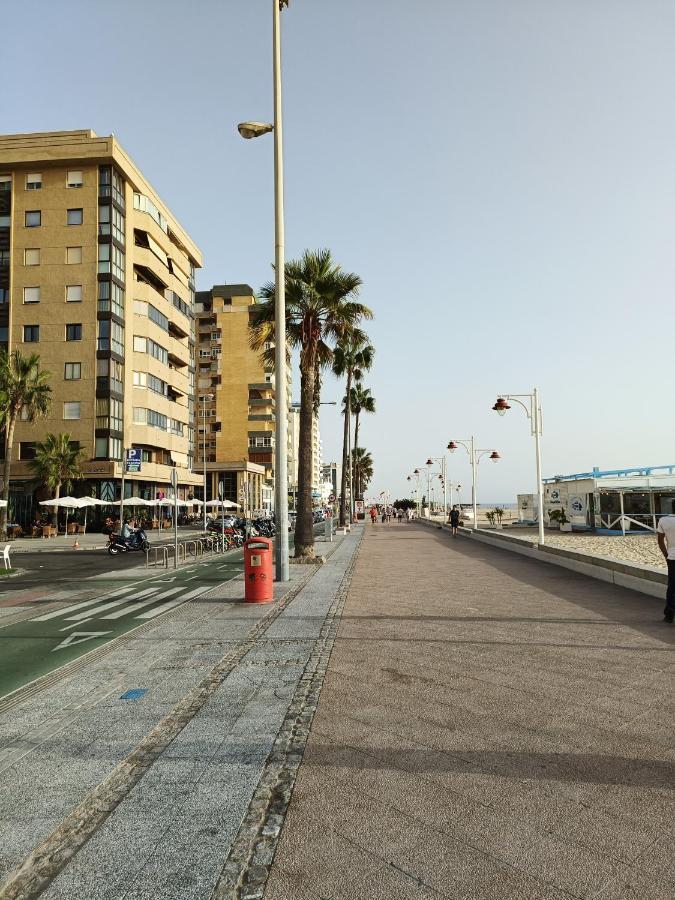 Piso Avenida Junto A La Playa Apartment กาดิซ ภายนอก รูปภาพ